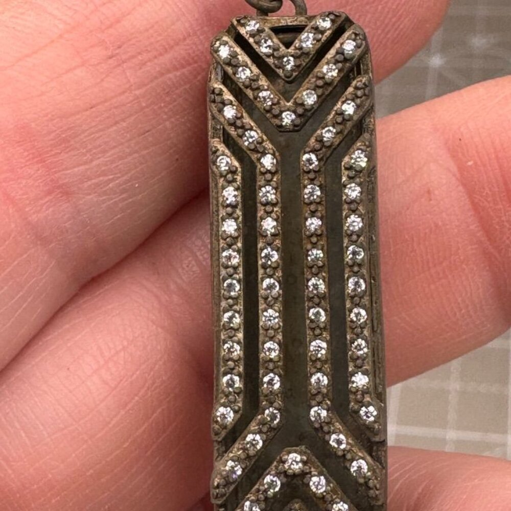 Kate Spade Pendant Vinaigrette Necklace W/ Rhinestone Patina